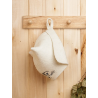 Шапка банная с вышивкой Енот фетр белый Шапка банная с вышивкой Енот фетр белый