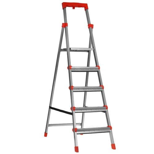 Стремянка 4 ступени шириной 65мм  (высота до рабочей площадки 620мм)